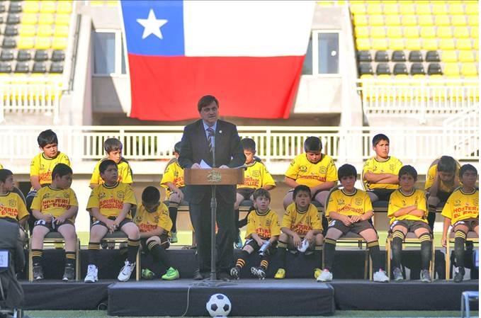 Ministro Solminihac: “Chilestadios es un gran paso para crear y potenciar la cultura deportiva en nuestro país”