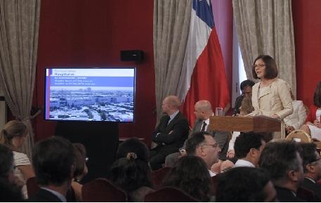 Ministra Loreto Silva presenta Cuenta Pública anual de Obras Públicas