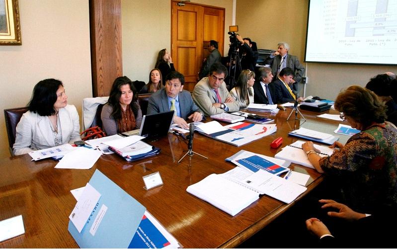 Ministro Golborne presenta presupuesto MOP 2012 ante subcomisión mixta