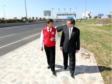 Ministro Golborne encabeza habilitación de nuevas obras en el acceso vial al aeropuerto AMB